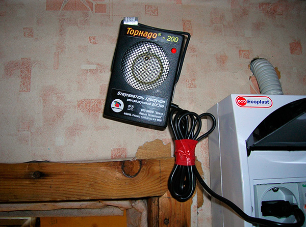 Il faut garder à l'esprit que l'échographie n'est pas en mesure de surmonter les obstacles physiques, ce qui peut réduire considérablement l'efficacité du répulsif.