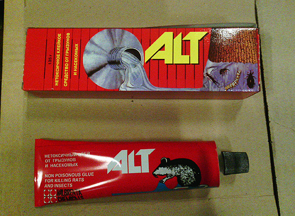 Colle de rongeurs et d'insectes Alt