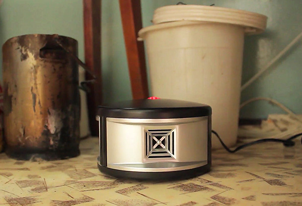 Les répulsifs à ultrasons pour rongeurs sont aujourd'hui l'un des moyens les plus populaires dans la lutte contre les rats gris.