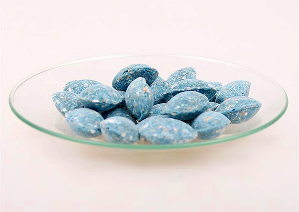 La teneur en flocumafen de la tempête est relativement faible, tandis que les rats ne la sentent ni ne la goûtent et peuvent manger des briquettes encore et encore.